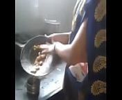 Desi indian Kannada aunty hot navel hip from karnataka kannada homemade