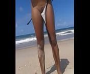 mostrando a buceta na praia 2 from sunny leone beach bikin sex