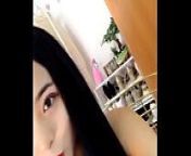 Hot girl d&aacute;ng chuẩn live stream show h&agrave;ng from m live