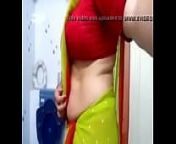 Desi bhabhi hot side boobs and tummy view in blouse for boyfriend 22 sec from desi sec com