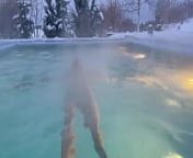 Monika Fox Gives Winter Quick Blowjob And Masturbates In Nature Surrounded By Snow from 韦特卡高端外围微信1404662快速预约
