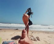 Teen Girl Public Masturbates on a Nude Beach, caresses Feet, and Guyjerks off Dick and Cums from 湯沢厚子 裸
