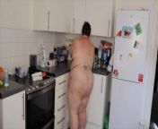 BBW NAKED HOUSE CLEAN from fat woman fack dagan housewife ki moti