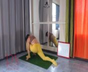 Regina Noir. Yoga in yellow tights doing yoga in the gym. A girl without panties is doing yoga. 2 from subhashree naked xxelugu fac