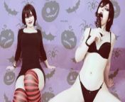 JOI: Mavis Dracula teases you with her sexy body and asks you cum in her pussy on Halloween from د کوس سیکسی ویڈیو